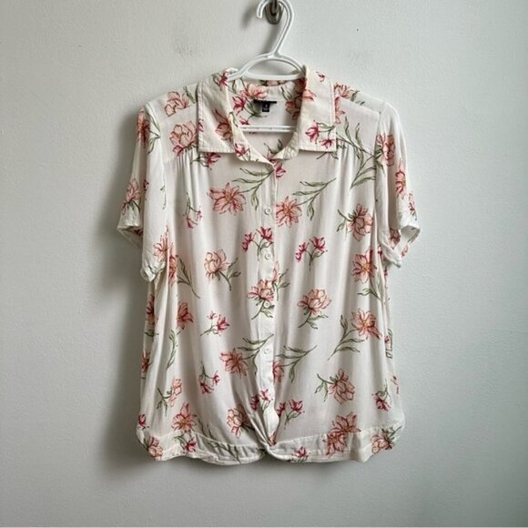TORRID Floral Button Twist Knot Blouse 1X - Picture 2 of 7